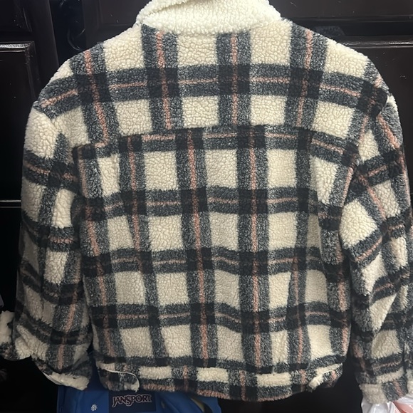 New with tags - Picture 5 of 6